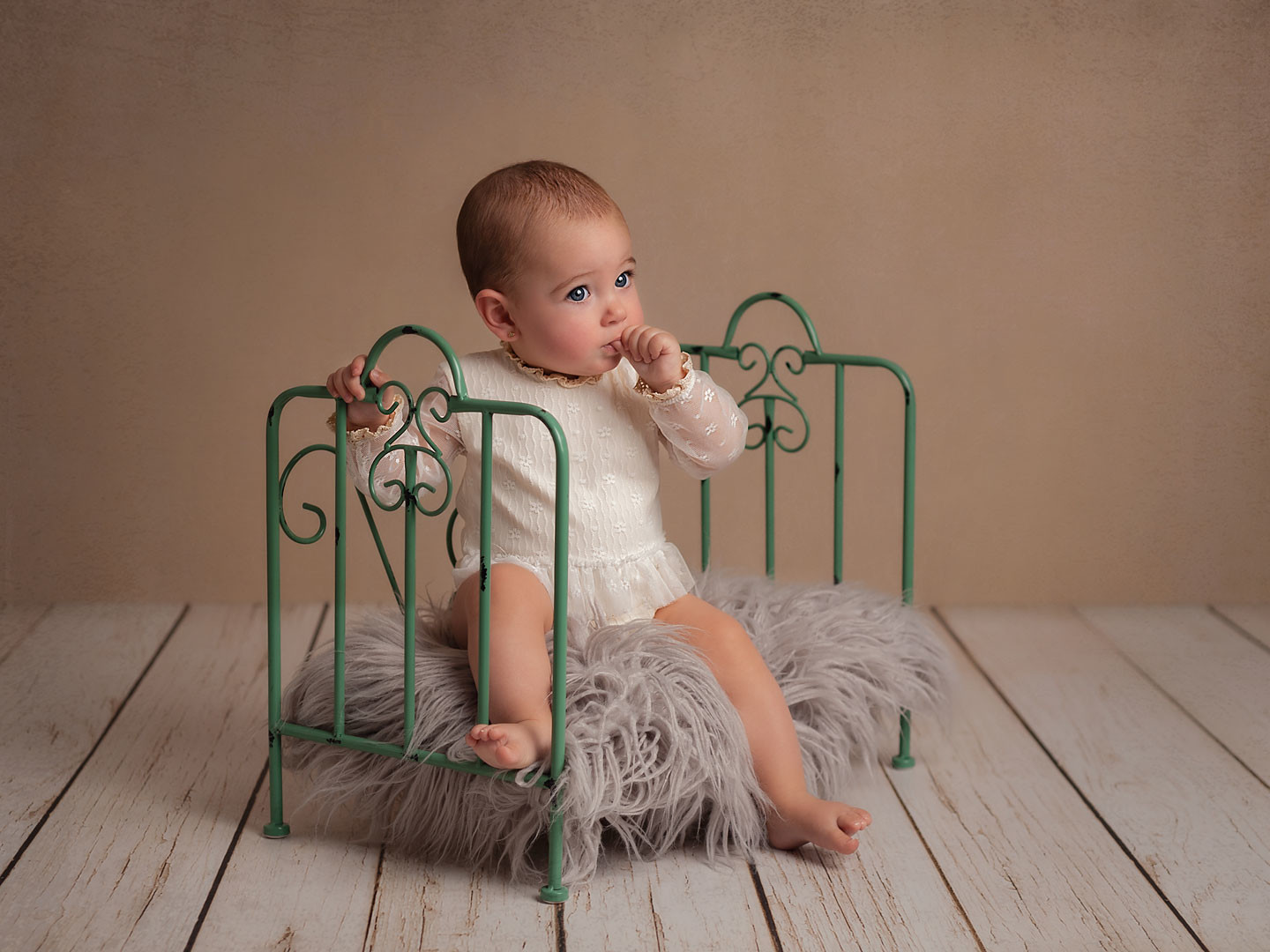 reportaje-seguimiento-sesión-bebe-niña-fotografo-hospitalet-esplugues