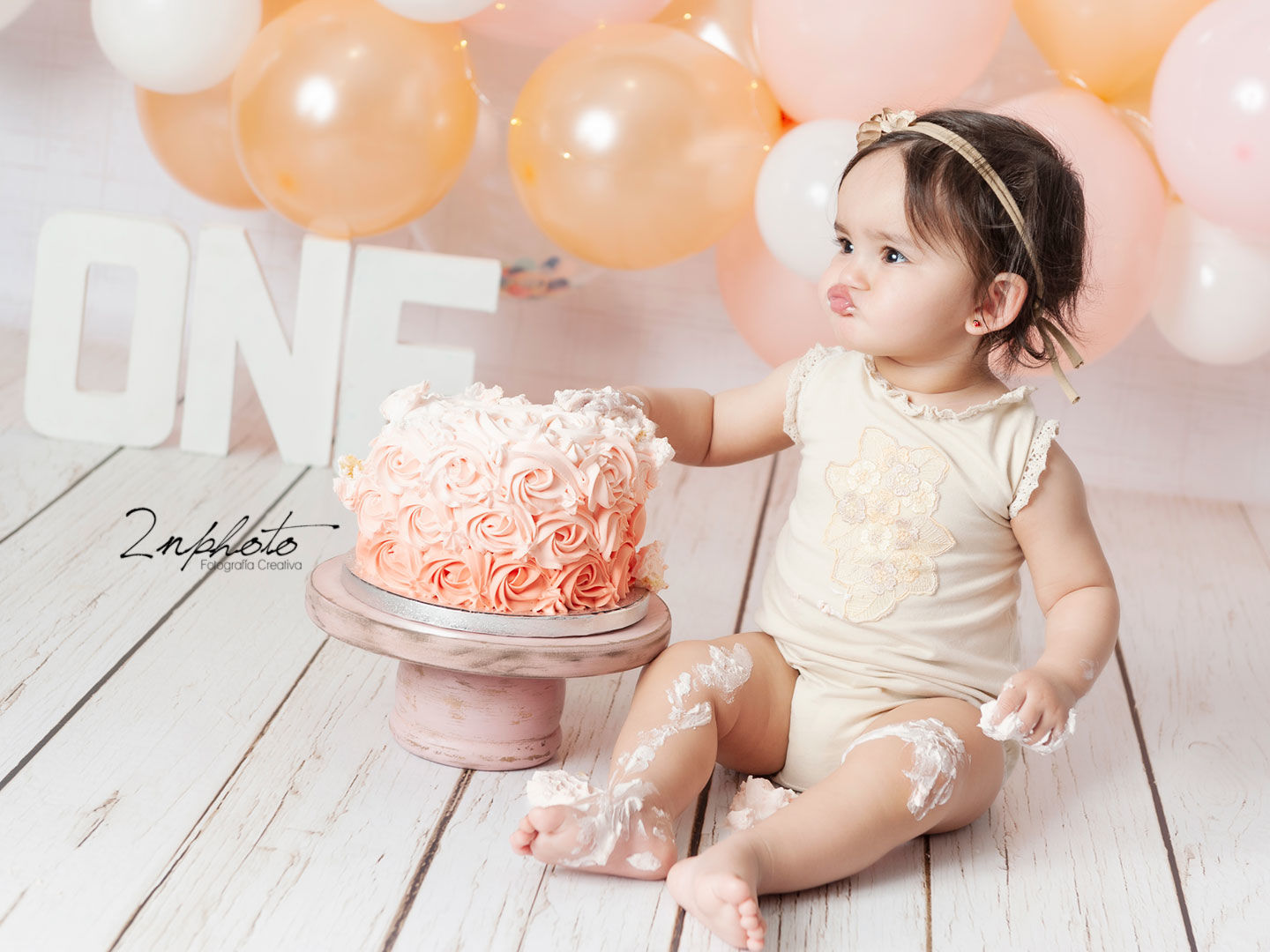2nphoto - Sesión de newborn en Barcelona - reportaje-cake-smash-sesio-n-cumplean-os-fotografi-a-infantil-foto-grafo-barcelona-martorell-cornella-hospitalet.jpg