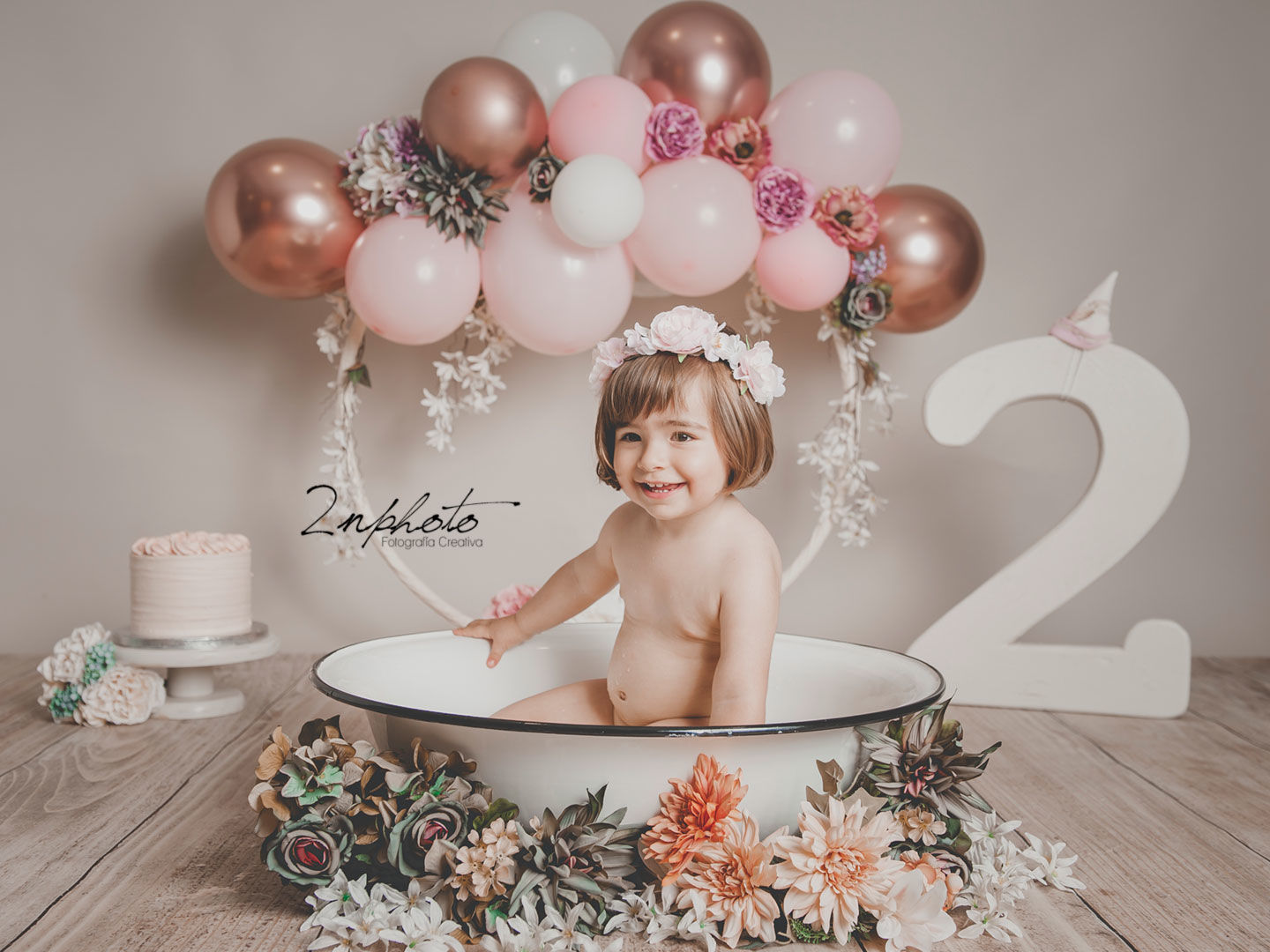 2nphoto - Sesión de newborn en Barcelona - reportaje-cake-smash-sesio-n-cumplean-os-molones-creativos-fotografi-a-infantil-foto-grafo-barcelona.jpg