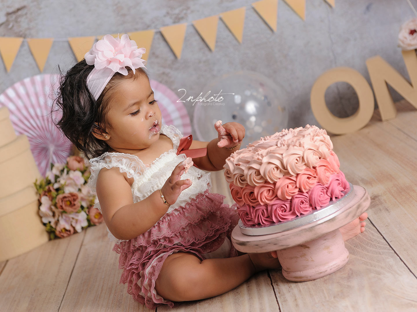 2nphoto - Sesión de newborn en Barcelona - sesio-n-smash-cake-reportaje-primer-cumplean-os-fotografi-a-infantil-foto-grafo-barcelona.jpg